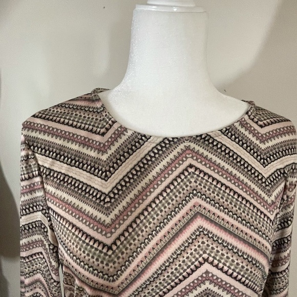 Travelers by Chico’s sz sz 1 top knit zigzag print - Picture 9 of 12